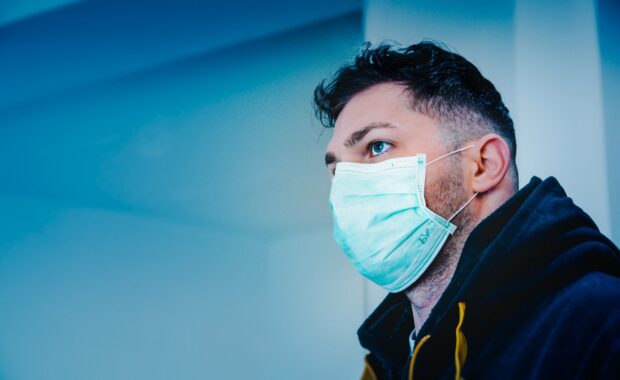 Chicago gym reopening covid-19 face mask